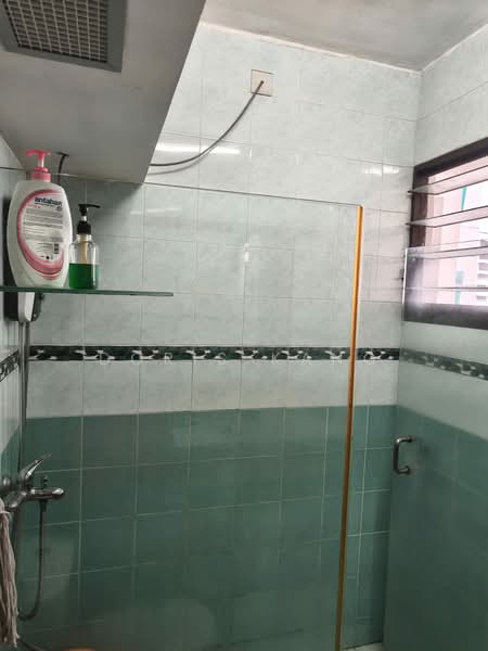986C Jurong West Street 93, 986C Jurong West Street 93, Room Rental, 200 sqft, HDB Flat For Rent, by Doris Kang, 500200813 - Bathroom - PropertyGuru.com.sg