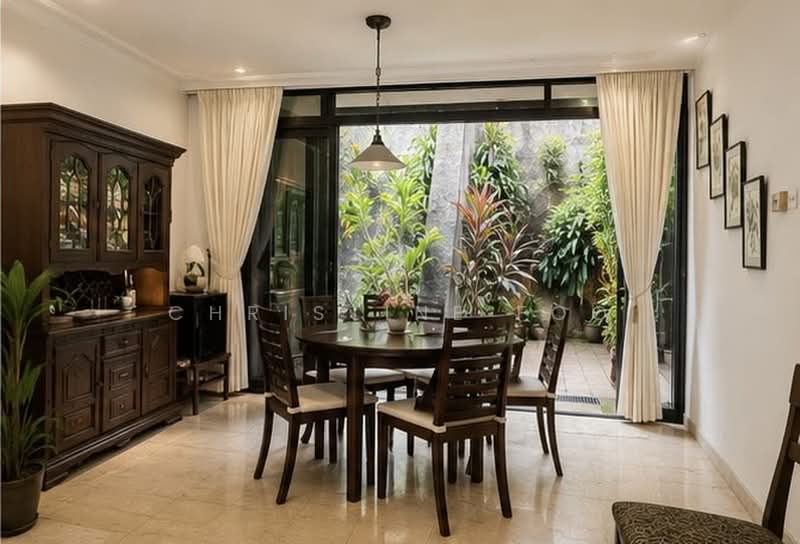 Cheng Soon Garden, , 4 Bedrooms, 4,500 sqft, Semi-Detached House For Sale, by Christine Foo, 500200814 - Dining Room - PropertyGuru.com.sg