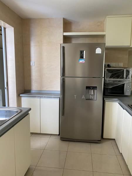 The Lakeshore, 33 Jurong West Street 41, 3 Bedrooms, 1,109 sqft, Condominium For Rent, by Joey Tan, 500200818 - Kitchen - PropertyGuru.com.sg