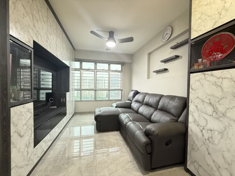 435C Bukit Batok West Avenue 5, 435C Bukit Batok West Avenue 5, 4 Bedrooms, 1,216 sqft, HDB Flat For Sale, by Christine Nga, 500200819 - Living Room - PropertyGuru.com.sg