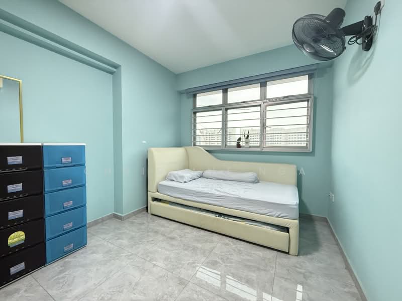 435C Bukit Batok West Avenue 5, 435C Bukit Batok West Avenue 5, 4 Bedrooms, 1,216 sqft, HDB Flat For Sale, by Christine Nga, 500200819 - Bedroom - PropertyGuru.com.sg