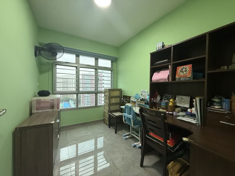 435C Bukit Batok West Avenue 5, 435C Bukit Batok West Avenue 5, 4 Bedrooms, 1,216 sqft, HDB Flat For Sale, by Christine Nga, 500200819 - Study - PropertyGuru.com.sg