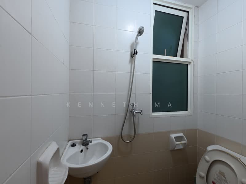 Evergreen Park, 31 Hougang Avenue 7, Room Rental, 130 sqft, Condominium For Rent, by Kenneth Ma, 500200851 - Bathroom 2 - PropertyGuru.com.sg