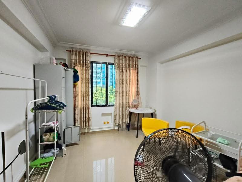 696 Jurong West Central 1, 696 Jurong West Central 1, Boon Lay / Jurong / Tuas, 3 Bedrooms, 1,141 sqft, HDB Flat For Sale, by Ken Ng, 500200866 - Bedroom - PropertyGuru.com.sg