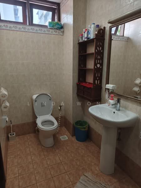 10 ceylon road, , Room Rental, 150 sqft, Conservation House For Rent, by Linda Wong, 500200869 - Bathroom - PropertyGuru.com.sg