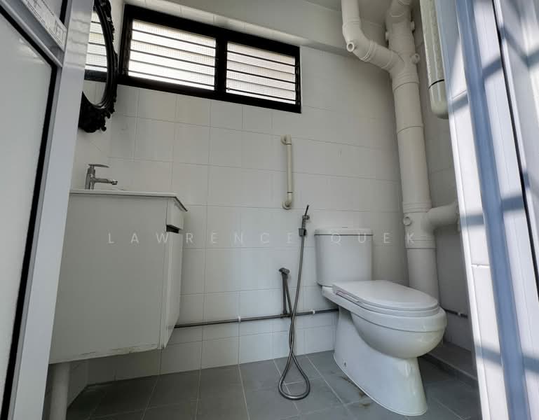 603 Yishun Street 61, 603 Yishun Street 61, 3 Bedrooms, 893 sqft, HDB Flat For Sale, by Lawrence Quek, 500200873 - Bathroom - PropertyGuru.com.sg