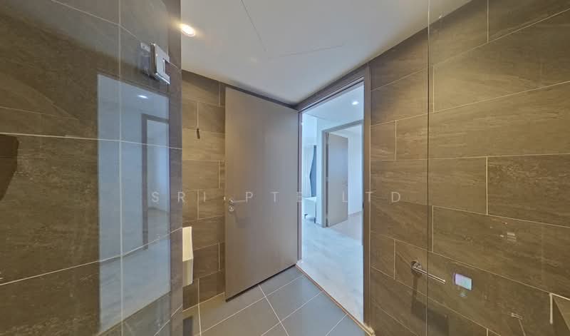 Affinity At Serangoon, 30 Serangoon North Avenue 1, 2 Bedrooms, 732 sqft, Condominium For Sale, by VINCENT LYE, 500200874 - Interior - PropertyGuru.com.sg