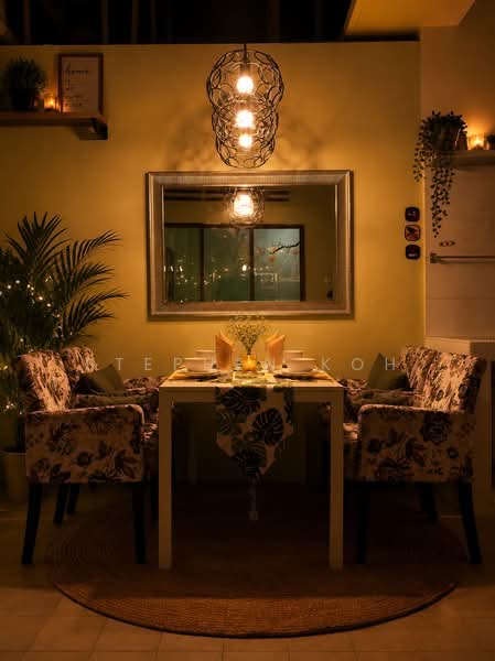 lorong 25 geylang, , Room Rental, 140 sqft, Shophouse For Rent, by Stephen Koh, 500200882 - Dining Room - PropertyGuru.com.sg