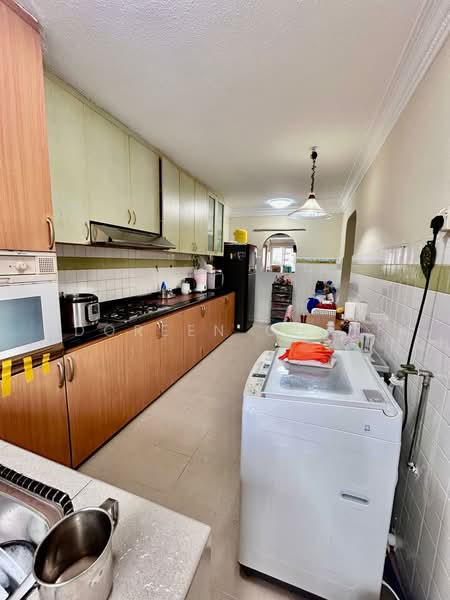625 Yishun Street 61, 625 Yishun Street 61, 3 Bedrooms, 1,302 sqft, HDB Flat For Rent, by Doreen Chan, 500200883 - Kitchen - PropertyGuru.com.sg