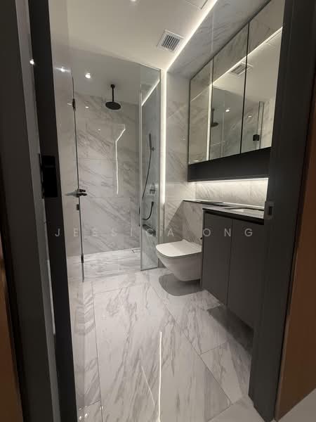 The Landmark, 173 Chin Swee Road, 2 Bedrooms, 678 sqft, Condominium For Sale, by Jessica Ong, 500200884 - Bathroom - PropertyGuru.com.sg