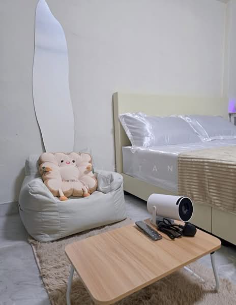 308 Hougang Avenue 5, 308 Hougang Avenue 5, Room Rental, 100 sqft, HDB Flat For Rent, by Eddie Tan, 500200885 - Bedroom - PropertyGuru.com.sg