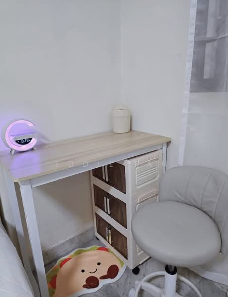 308 Hougang Avenue 5, 308 Hougang Avenue 5, Room Rental, 100 sqft, HDB Flat For Rent, by Eddie Tan, 500200885 - Study - PropertyGuru.com.sg