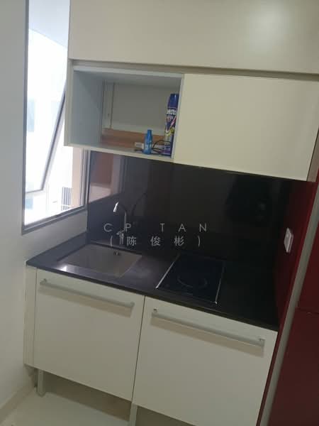 Primo Residences, 201 Jalan Pelikat, 1 Bedroom, 592 sqft, Condominium For Sale, by CP Tan (陈俊彬), 500200891 - Kitchen - PropertyGuru.com.sg