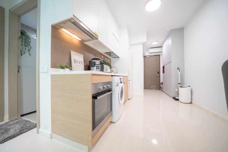 Treasure at Tampines, 13 Tampines Lane, 2 Bedrooms, 592 sqft, Condominium For Rent, by Shaw Yong, 500200899 - Kitchen - PropertyGuru.com.sg
