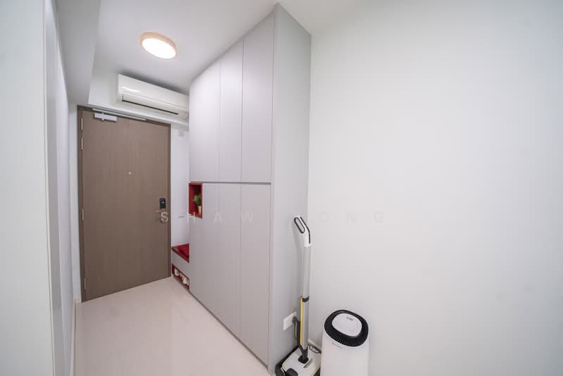 Treasure at Tampines, 13 Tampines Lane, 2 Bedrooms, 592 sqft, Condominium For Rent, by Shaw Yong, 500200899 - Entrance - PropertyGuru.com.sg