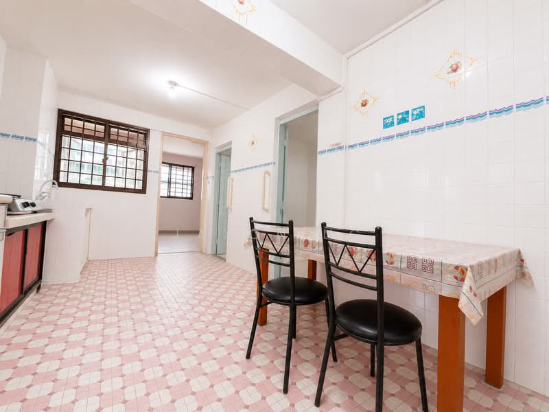 12 Holland Avenue, 12 Holland Avenue, 2 Bedrooms, 699 sqft, HDB Flat For Sale, by Jaxon Ng, 500200909 - Kitchen - PropertyGuru.com.sg