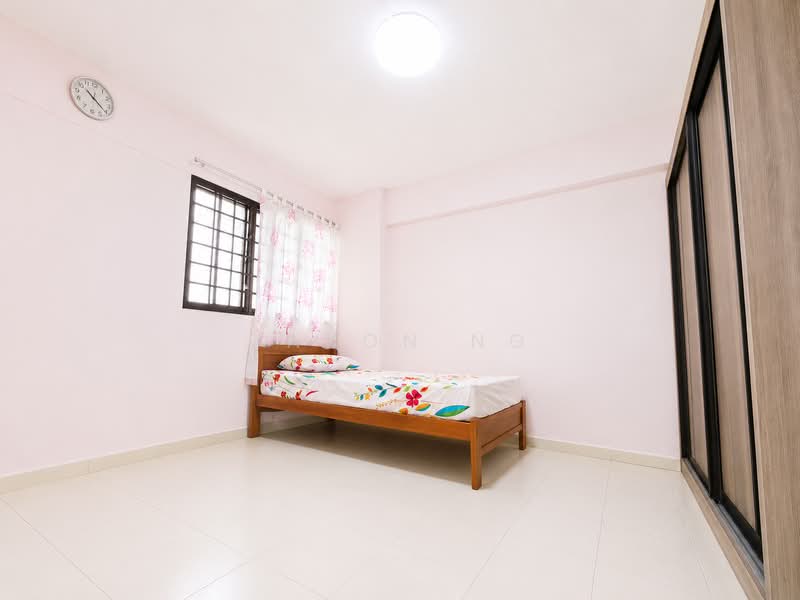 12 Holland Avenue, 12 Holland Avenue, 2 Bedrooms, 699 sqft, HDB Flat For Sale, by Jaxon Ng, 500200909 - Bedroom - PropertyGuru.com.sg