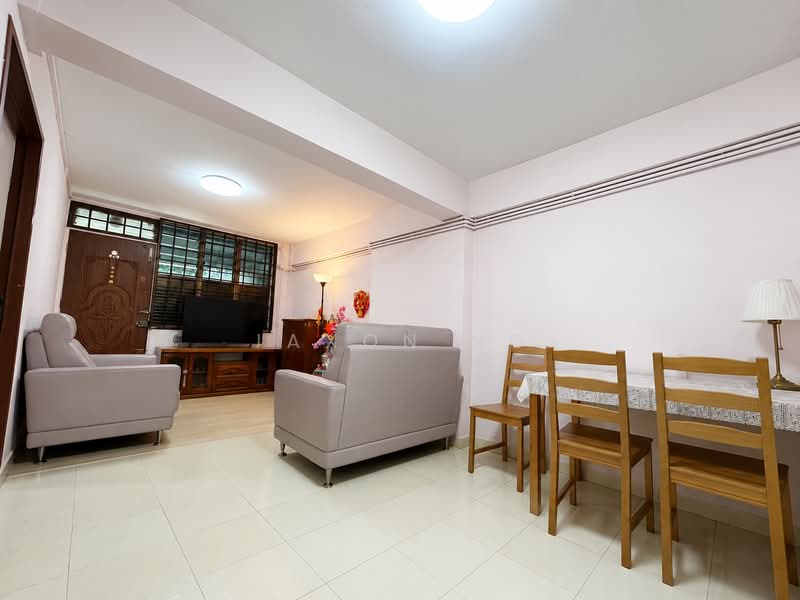 12 Holland Avenue, 12 Holland Avenue, 2 Bedrooms, 699 sqft, HDB Flat For Sale, by Jaxon Ng, 500200909 - Living Room - PropertyGuru.com.sg