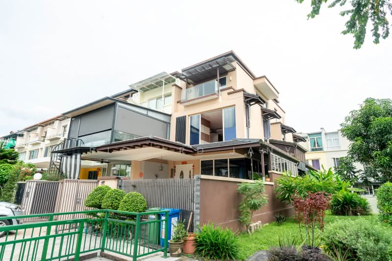 The Springside, 31 Springside View, 5 Bedrooms, 3,800 sqft, Terraced House For Sale, by Richard Jany, 500200921 - Exterior - PropertyGuru.com.sg