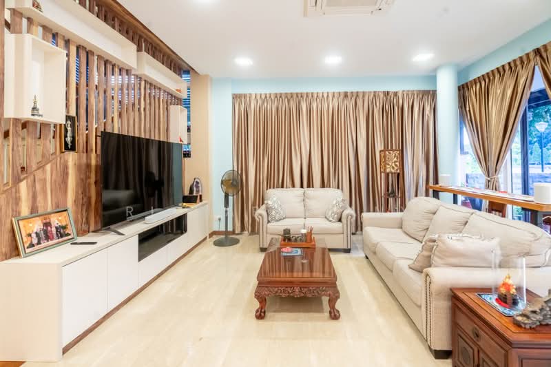 The Springside, 31 Springside View, 5 Bedrooms, 3,800 sqft, Terraced House For Sale, by Richard Jany, 500200921 - Living Room - PropertyGuru.com.sg
