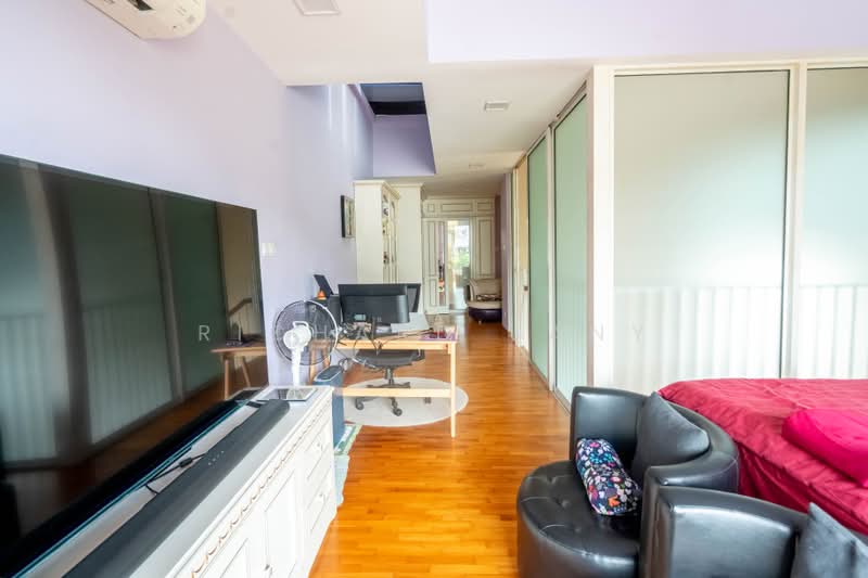 The Springside, 31 Springside View, 5 Bedrooms, 3,800 sqft, Terraced House For Sale, by Richard Jany, 500200921 - Study - PropertyGuru.com.sg