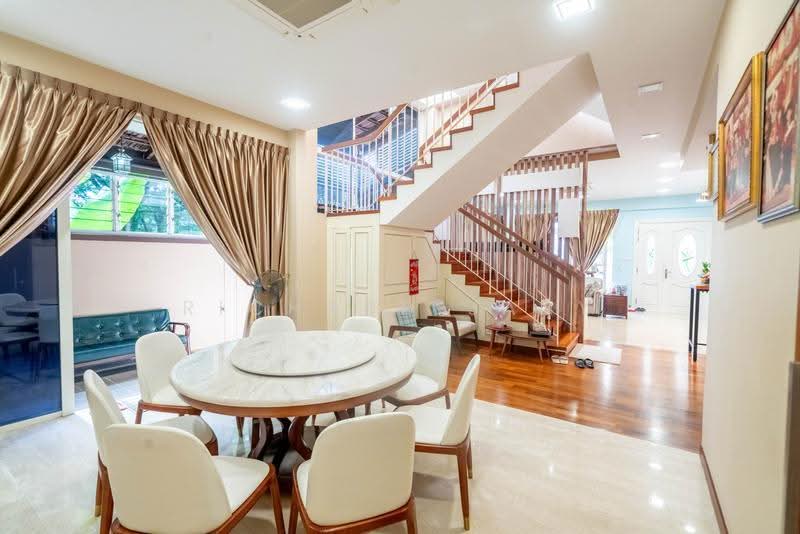 The Springside, 31 Springside Walk, Mandai / Upper Thomson, 5 Bedrooms, 3,800 sqft, Terraced House For Sale, by Richard Jany, 500200921 - Dining Room - PropertyGuru.com.sg