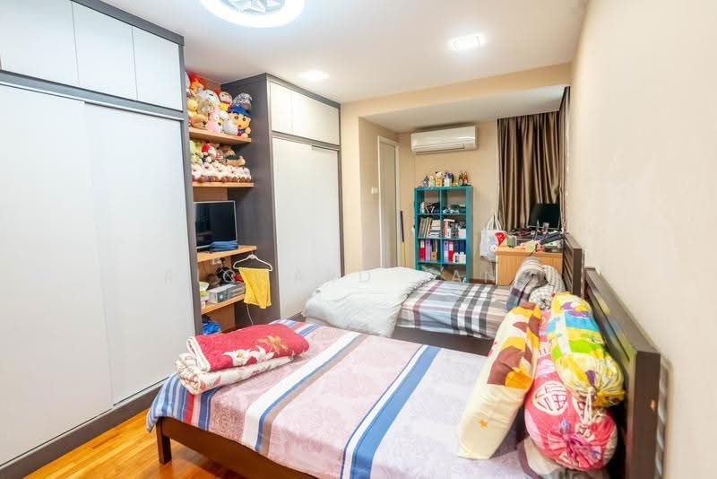 The Springside, 31 Springside Walk, Mandai / Upper Thomson, 5 Bedrooms, 3,800 sqft, Terraced House For Sale, by Richard Jany, 500200921 - Bedroom - PropertyGuru.com.sg