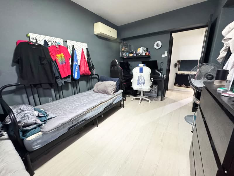 275A Jurong West Street 25, 275A Jurong West Street 25, 3 Bedrooms, 1,194 sqft, HDB Flat For Sale, by Rusydi Yusoff, 500200935 - Bedroom - PropertyGuru.com.sg