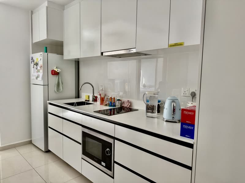 Parc Botannia, 16 Fernvale Street, 2 Bedrooms, 581 sqft, Condominium For Sale, by Alvin Neo, 500200938 - Kitchen - PropertyGuru.com.sg