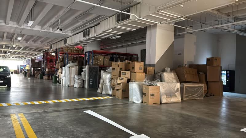 T-Space, 1 Tampines North Drive 1, 3,122 sqft, Factory / Workshop (B2) For Sale, by Sean Loo, 500200960 - Car Park - CommercialGuru.com.sg