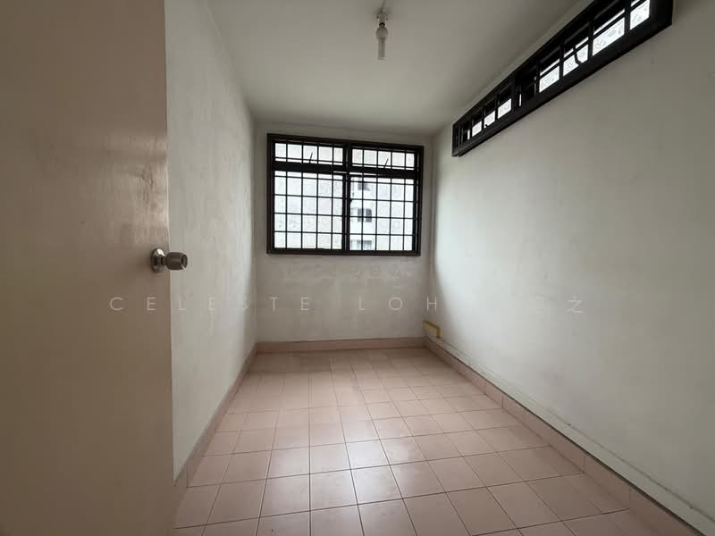 115 Lorong 1 Toa Payoh, 115 Lorong 1 Toa Payoh, 3 Bedrooms, 700 sqft, HDB Flat For Sale, by Celeste Loh 羅婉之, 500200962 - Bedroom - PropertyGuru.com.sg