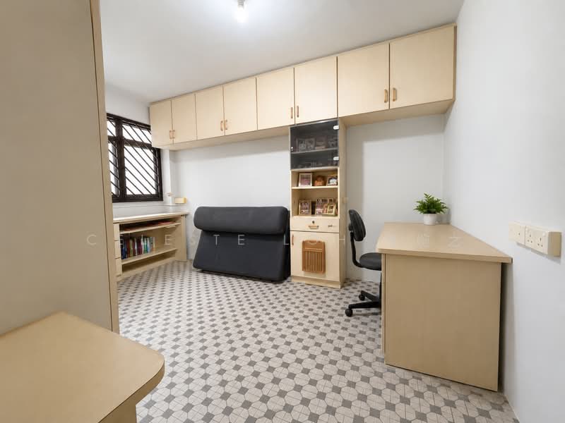 115 Lorong 1 Toa Payoh, 115 Lorong 1 Toa Payoh, 3 Bedrooms, 700 sqft, HDB Flat For Sale, by Celeste Loh 羅婉之, 500200962 - Study - PropertyGuru.com.sg
