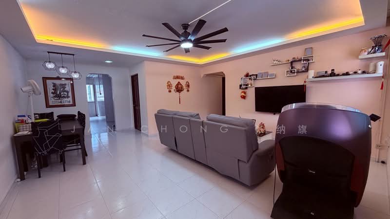 925 Jurong West Street 92, 925 Jurong West Street 92, 3 Bedrooms, 1,151 sqft, HDB Flat For Sale, by Jan Chong 张纳旗, 500200965 - Living Area - PropertyGuru.com.sg