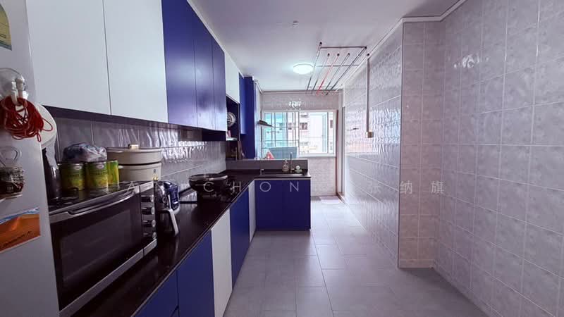 925 Jurong West Street 92, 925 Jurong West Street 92, 3 Bedrooms, 1,151 sqft, HDB Flat For Sale, by Jan Chong 张纳旗, 500200965 - Kitchen - PropertyGuru.com.sg