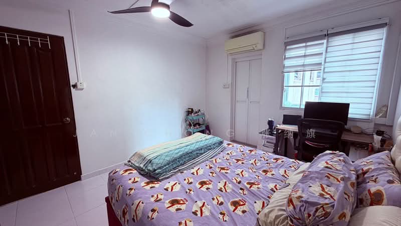 925 Jurong West Street 92, 925 Jurong West Street 92, 3 Bedrooms, 1,151 sqft, HDB Flat For Sale, by Jan Chong 张纳旗, 500200965 - Master Bedroom - PropertyGuru.com.sg