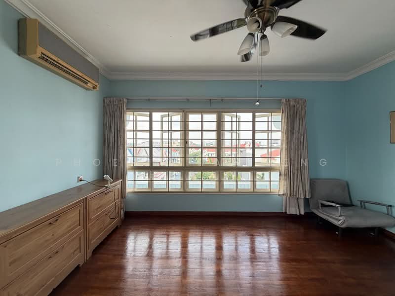 Sirat Place $1,4xx psf, Freehold 3-Storey Corner Terrace along a cul-de-sac, One of the Cheapest FH Corner-Terraces in Kovan, District 19, Hougang / Punggol / Sengkang, 5 Bedrooms, 2,620 sqft, Corner Terrace For Sale, by Phoenix Tan Feng Huang, 500200966 - Living Room - PropertyGuru.com.sg