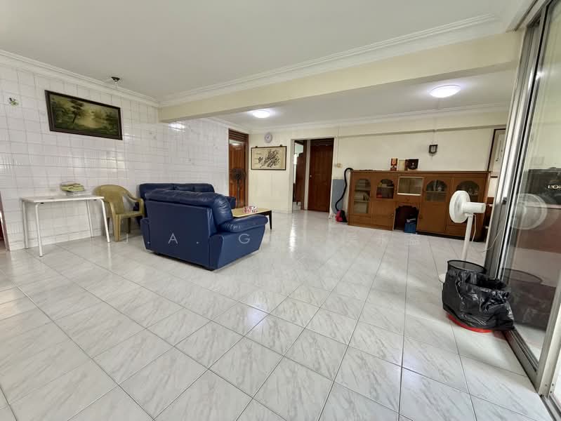 166 Bishan Street 13, 166 Bishan Street 13, 3 Bedrooms, 1,313 sqft, HDB Flat For Rent, by J.A. Goh 吴永益, 500200969 - Living Room - PropertyGuru.com.sg