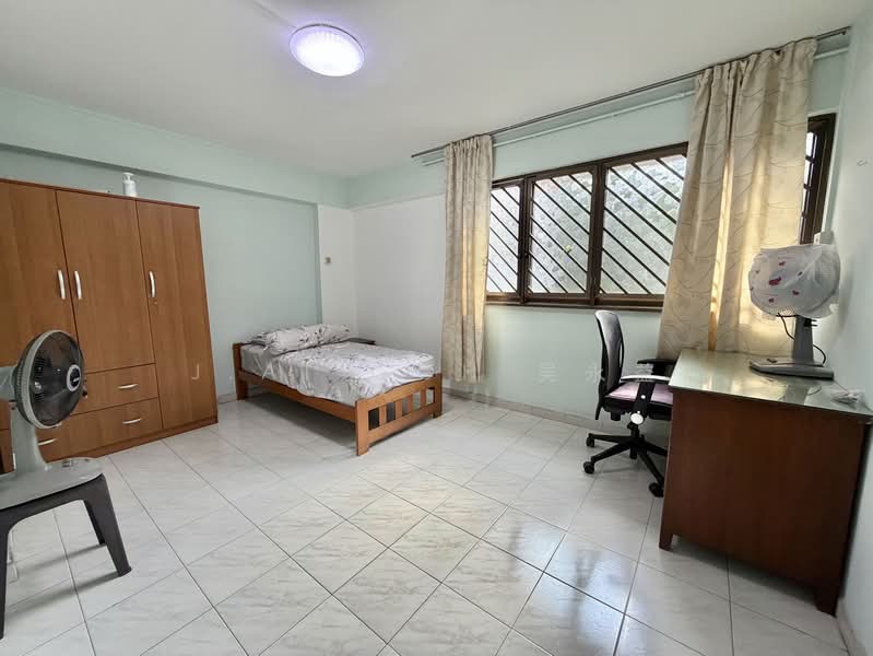 166 Bishan Street 13, 166 Bishan Street 13, 3 Bedrooms, 1,313 sqft, HDB Flat For Rent, by J.A. Goh 吴永益, 500200969 - Bedroom - PropertyGuru.com.sg