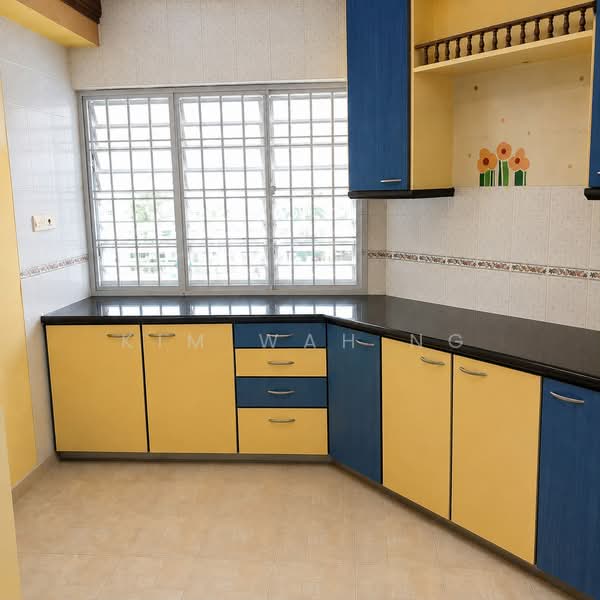 Ivory Heights, 117 Jurong East Street 13, 3 Bedrooms, 1,668 sqft, Condominium For Sale, by Kim Wah Ng, 500200972 - Kitchen - PropertyGuru.com.sg