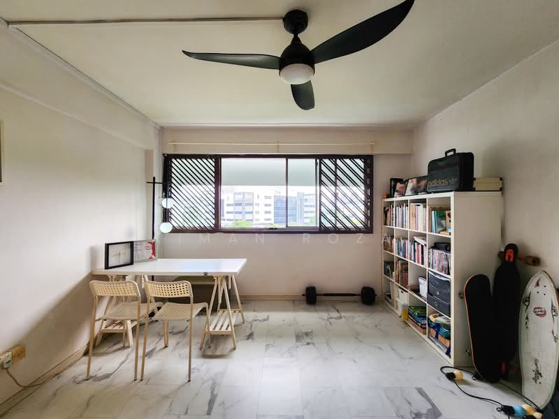 802 Woodlands Street 81, 802 Woodlands Street 81, 3 Bedrooms, 1,302 sqft, HDB Flat For Sale, by Aiman Roza, 500200976 - Study - PropertyGuru.com.sg