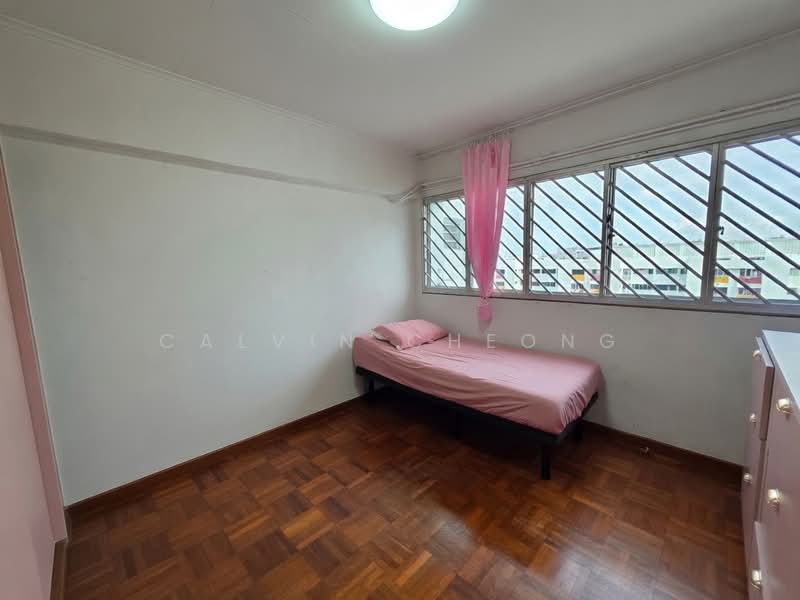 406 Pandan Gardens, 406 Pandan Gardens, 3 Bedrooms, 1,119 sqft, HDB Flat For Sale, by Calvin Cheong, 500200979 - Common Bedroom 1 - PropertyGuru.com.sg