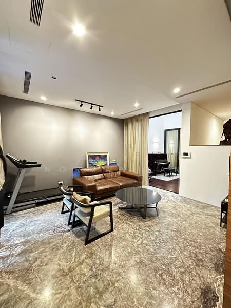 Meng Suan Road, Meng Suan Road, 6 Bedrooms, 3,950 sqft, Terraced House For Sale, by Norman Tan, 500200989 - Living Room - PropertyGuru.com.sg