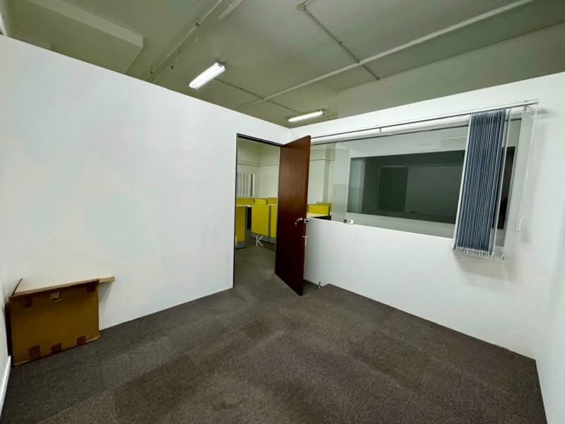 Midview City, 18 Sin Ming Lane, 1,496 sqft, Light Industrial (B1) For Rent, by Erik Tan, 500200993 - CommercialGuru.com.sg