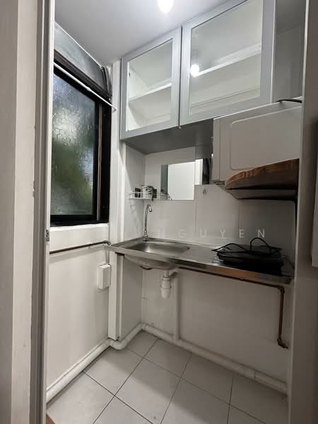 Sims 450 Centre, 450 Sims Avenue, Studio, 320 sqft, Walk-up Apartment For Rent, by Kathy Nguyen, 500200999 - Studio #26 - Kitchen - PropertyGuru.com.sg