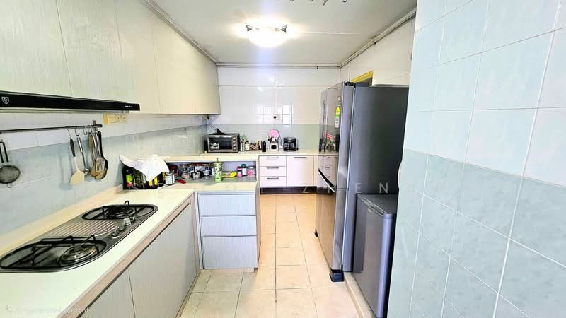 161 Yishun Street 11, 161 Yishun Street 11, 3 Bedrooms, 1,302 sqft, HDB Flat For Sale, by Jose Loh Zhenhao, 500201001 - Kitchen - PropertyGuru.com.sg