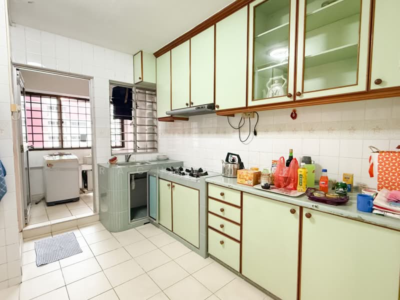 751 Pasir Ris Street 71, 751 Pasir Ris Street 71, 4 Bedrooms, 1,356 sqft, HDB Flat For Sale, by Rachel Kwek, 500201012 - Kitchen - PropertyGuru.com.sg