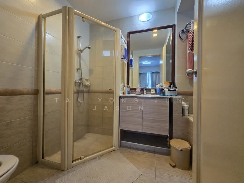 Regent Grove, 50 Choa Chu Kang North 7, 2 Bedrooms, 926 sqft, Condominium For Sale, by Tan Yong Jun Jason, 500201019 - Bathroom - PropertyGuru.com.sg