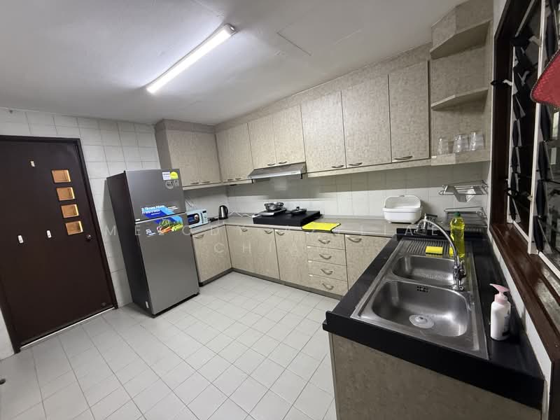 Bukit Regency, 11 Upper Bukit Timah View, Room Rental, 100 sqft, Condominium For Rent, by Melody Azyliae Chiam, 500201055 - Kitchen - PropertyGuru.com.sg