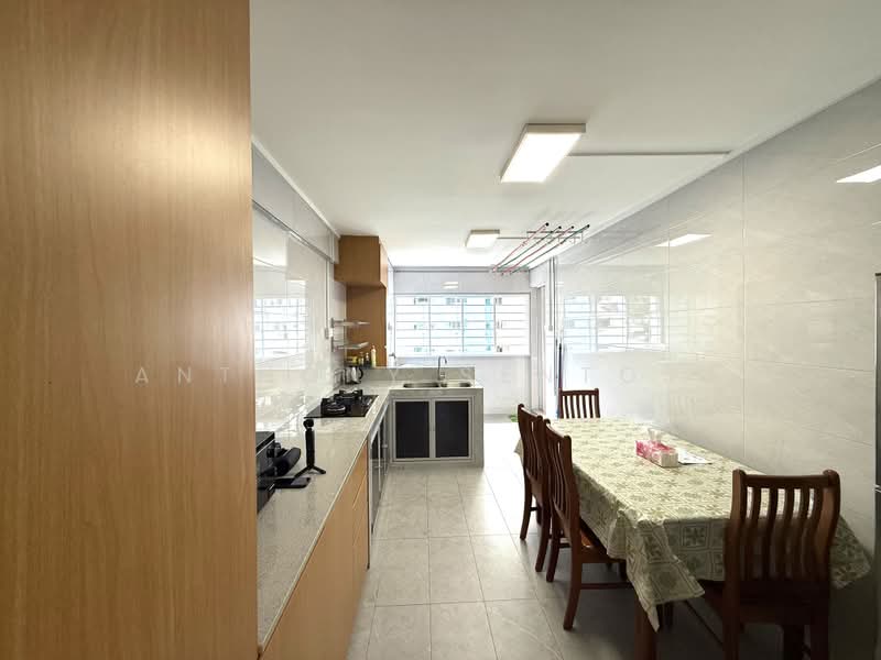 623 Ang Mo Kio Avenue 9, 623 Ang Mo Kio Avenue 9, 2 Bedrooms, 732 sqft, HDB Flat For Rent, by Anthony Sentosa, 500201058 - Kitchen - PropertyGuru.com.sg