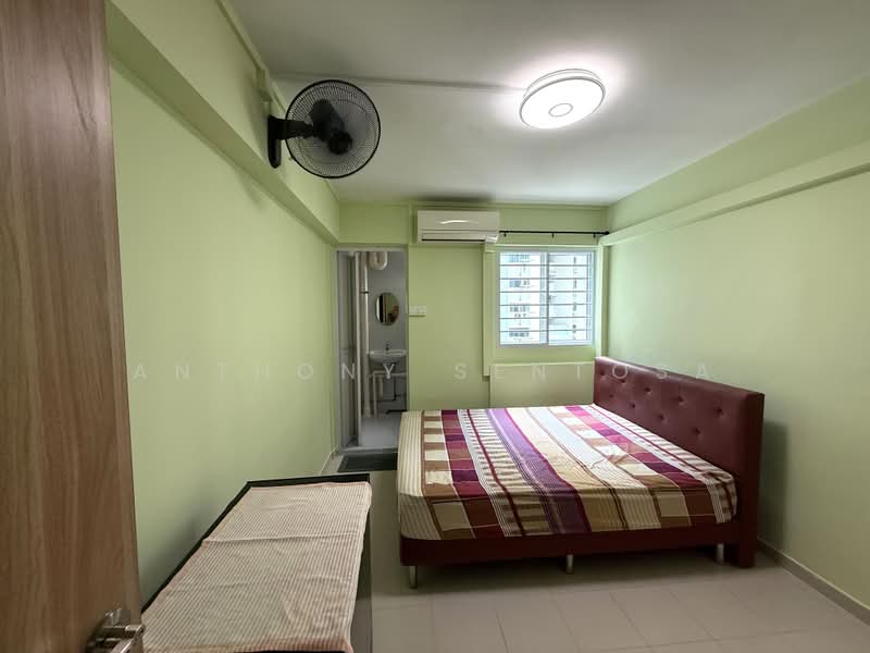 623 Ang Mo Kio Avenue 9, 623 Ang Mo Kio Avenue 9, 2 Bedrooms, 732 sqft, HDB Flat For Rent, by Anthony Sentosa, 500201058 - Bedroom - PropertyGuru.com.sg